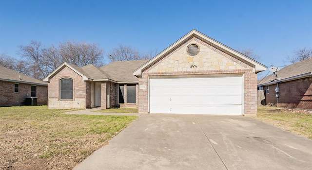 Photo of 5729 Burton Ave, Fort Worth, TX 76119