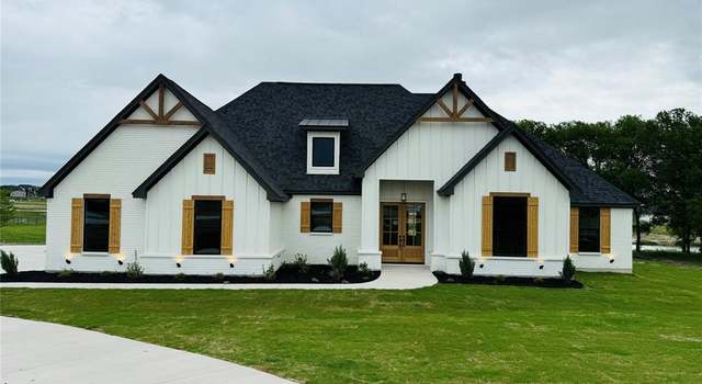 Photo of 1077 Uplift Dr, Weatherford, TX 76087