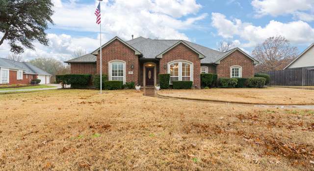 Photo of 1311 Wedgewood Dr, Cleburne, TX 76033