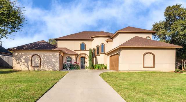 Photo of 612 Waterchase Dr, Fort Worth, TX 76120