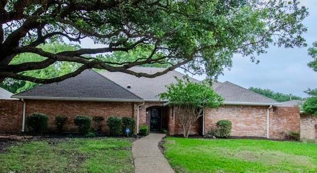 Photo of 6019 Daven Oaks Dr, Dallas, TX 75248