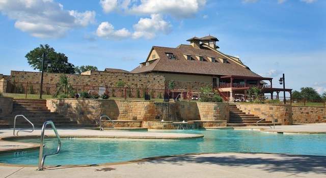 Photo of 6231 N Berwick Dr, Cleburne, TX 76033