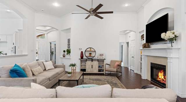 Property at 2120 Bellanca Ct, Flower Mound, TX 75028, 5 beds, 4 baths