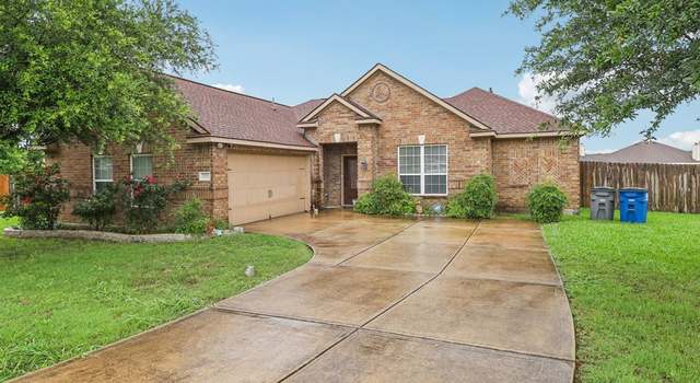 Photo of 209 Brook Ct, Red Oak, TX 75154