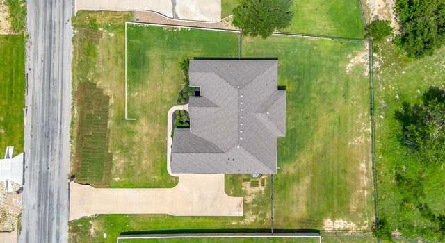 Photo of 3917 De Cordova Ranch Rd, Granbury, TX 76049