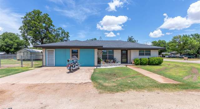 Photo of 1002 S 7th St, Merkel, TX 79536