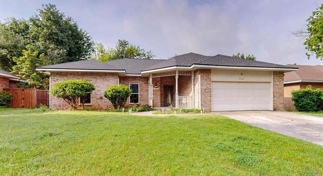 Photo of 2520 Danny Ln, Farmers Branch, TX 75234