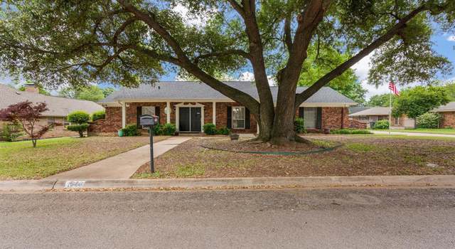 Photo of 1223 Surry Place Dr, Cleburne, TX 76033