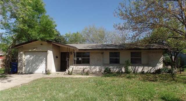 Photo of 1809 School Rd, Carrollton, TX 75006