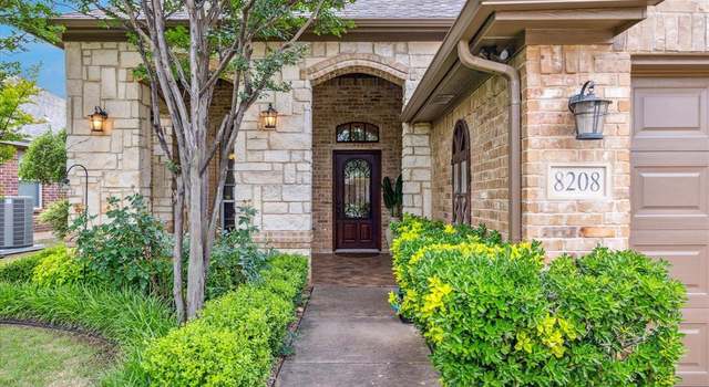 Photo of 8208 Fall Crest Dr, Fort Worth, TX 76053