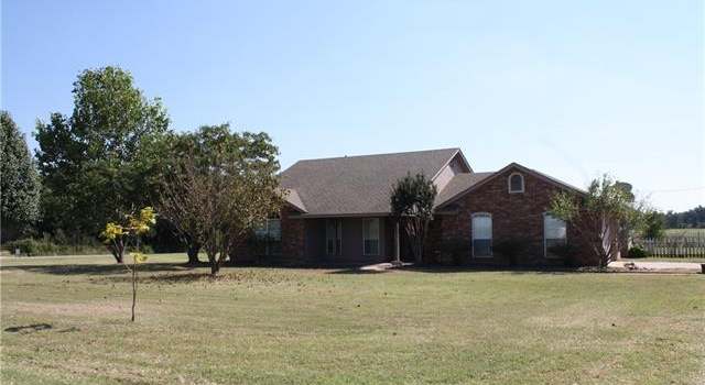 Photo of 101 STELLA Ln, Springtown, TX 76082