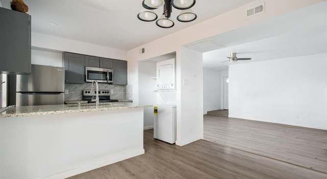 Photo of 7125 Fair Oaks Ave #2, Dallas, TX 75231