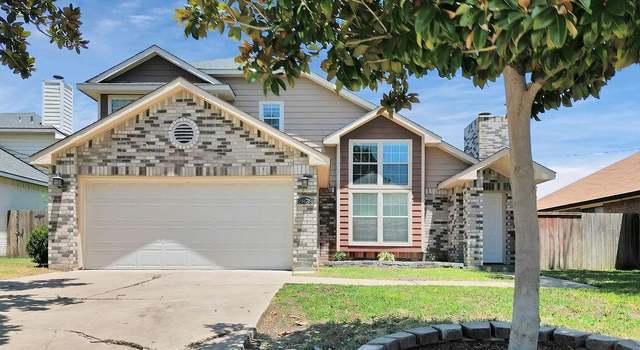 Photo of 2878 Fenwick St, Grand Prairie, TX 75052
