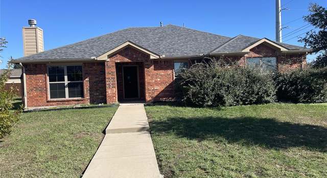 Photo of 602 Hearthstone Dr, Lancaster, TX 75146