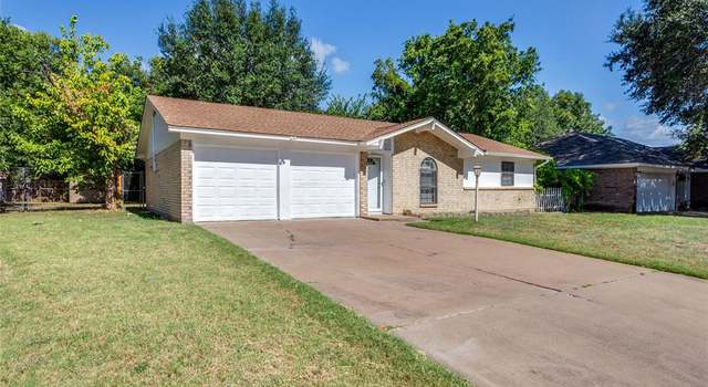 Photo of 409 Celeste St, Fort Worth, TX 76140