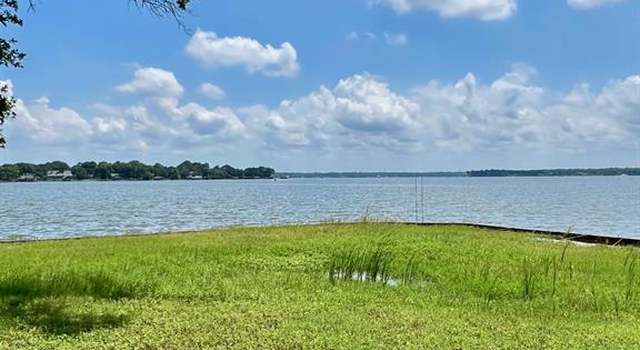 Photo of 131 Jeffrey Cir, Gun Barrel City, TX 75156
