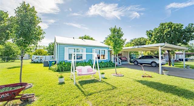 Photo of 305 S Harding St, Breckenridge, TX 76424