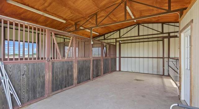 Photo of 10040 Horseshoe Nail Rd, Pilot Point, TX 76258