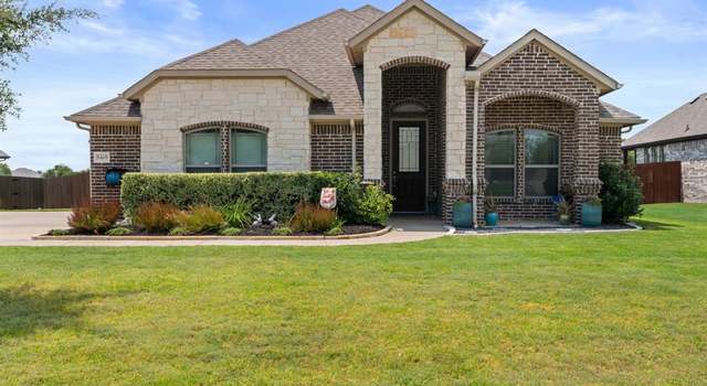 Property at 5405 Silver Spur Trl, Midlothian, TX 76065, 4 beds, 2 baths