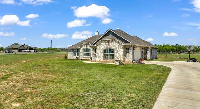 Photo of 201 Dover Ct, Weatherford, TX 76087