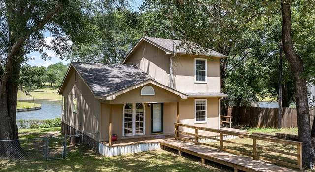 Photo of 134 Meandering Way, Mabank, TX 75156