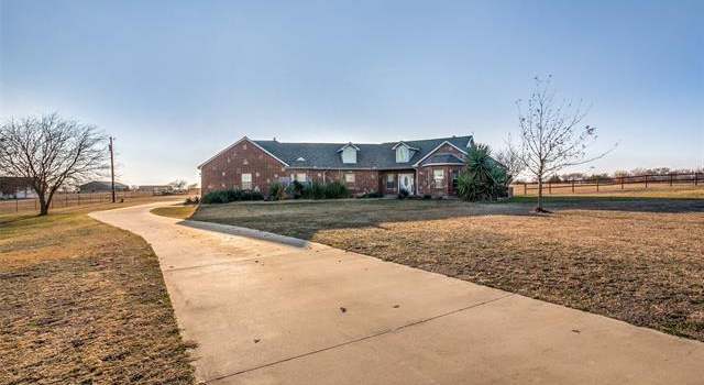 Photo of 340 S Oak Branch Rd, Waxahachie, TX 75167
