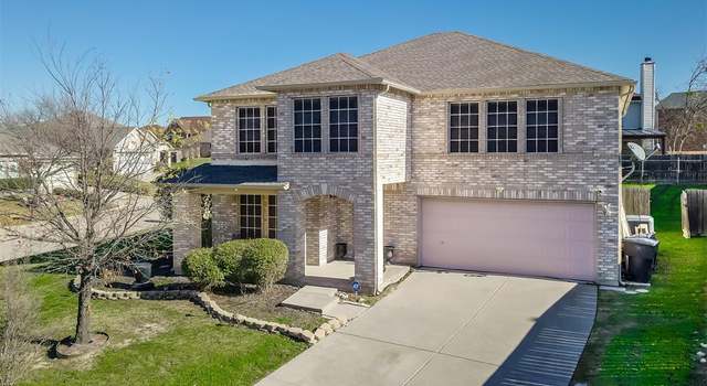 Photo of 333 Sunset Oaks Dr, Fort Worth, TX 76112