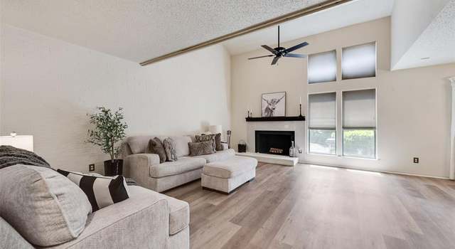 Photo of 707 Oakwood Trl, Fort Worth, TX 76112
