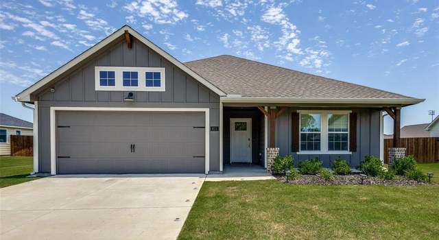 Photo of 611 Kyle Dr, Tioga, TX 76271