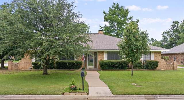 Photo of 805 Sandpiper Dr, Denton, TX 76205