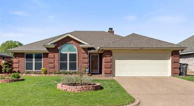 Photo of 7928 Clear Brook Cir, Fort Worth, TX 76123