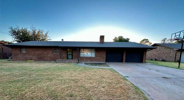 Photo of 1207 N Lawn St, Seymour, TX 76380