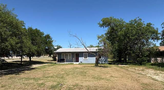 Photo of 215 Fair Park St, Riesel, TX 76682