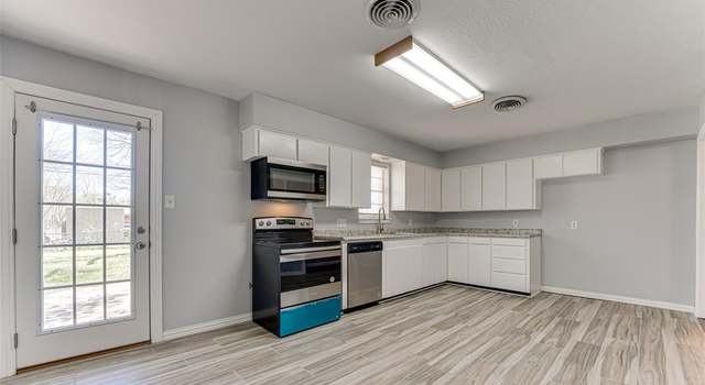 Photo of 1805 Austin Dr, Kaufman, TX 75142