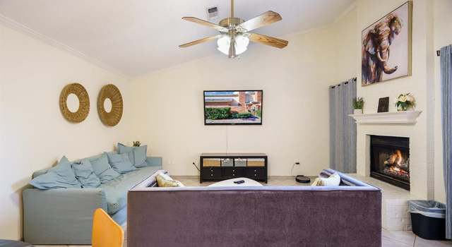 Photo of 925 Cedarland Blvd, Arlington, TX 76011