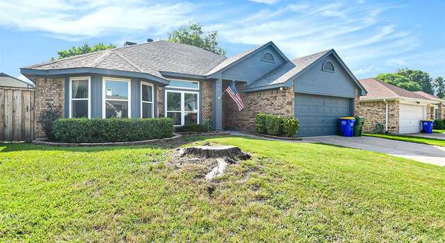 Photo of 6904 Bernadine Dr, Watauga, TX 76148