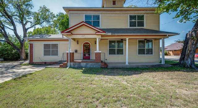 Photo of 1117 N Elm St, Denton, TX 76201