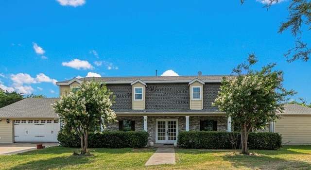 Photo of 504 Hubbard Dr, Heath, TX 75032