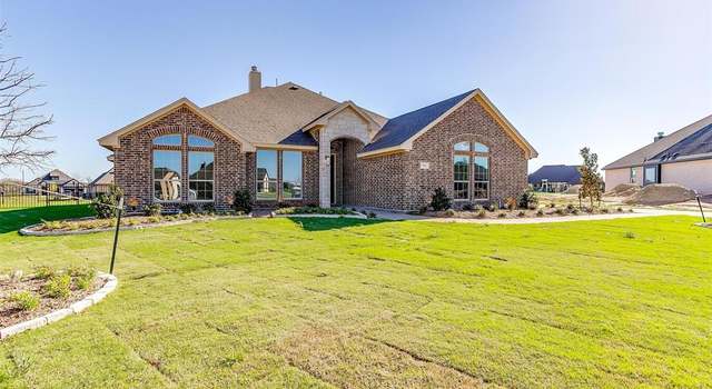 Photo of 524 River Bank Ct, Granbury, TX 76049