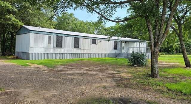 Photo of 389 County Road 2850, Honey Grove, TX 75446