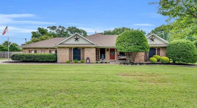 Property at 206 Josey Ln, Red Oak, TX 75154, 3 beds, 2 baths