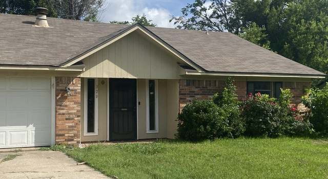 Photo of 320 Applewood Ln, Hewitt, TX 76643