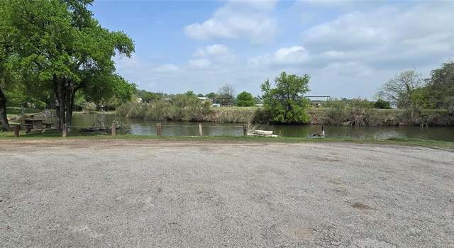 Photo of 3829 Lands End Ct, Granbury, TX 76048