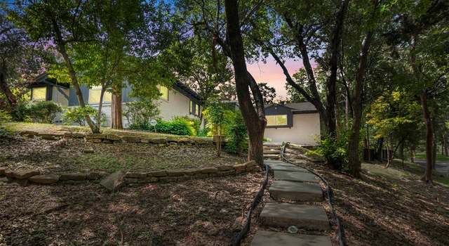 Photo of 2850 Whitewood Dr, Dallas, TX 75233