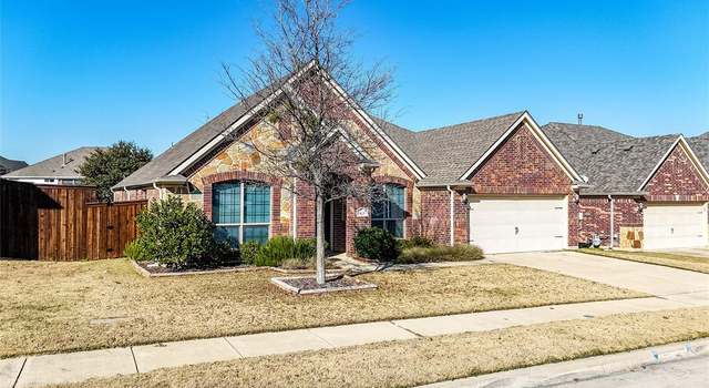 Photo of 613 Newchester Dr, Roanoke, TX 76262