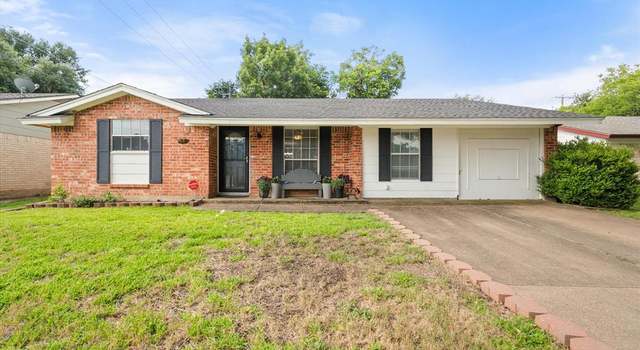 Photo of 3012 Lisa Ln, Arlington, TX 76013