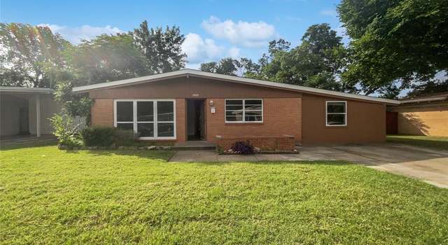 Photo of 1902 Salem St, Irving, TX 75061