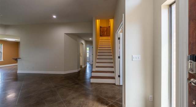Photo of 809 S Oak St, Wichita Falls, TX 76351