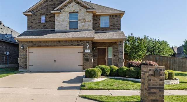 Photo of 3940 Weatherstone Dr, Fort Worth, TX 76137