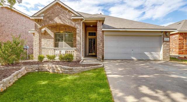 Photo of 10705 Highland Ridge Rd, Fort Worth, TX 76108